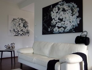 mustvalge lillemaalid, The Perfect Harmony. Black and White Paintings
